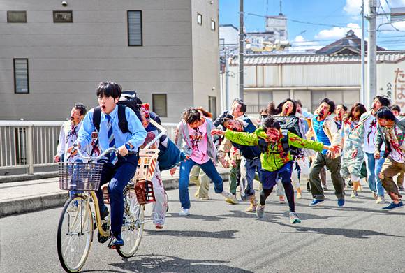 좀100: 좀비가 되기 전에 하고 싶은 100가지 [사진=넷플릭스]