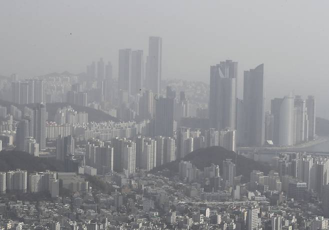 부산 아파트단지 전경. [연합]