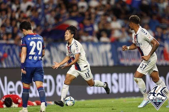 ▲ 약 한 달 만에 골맛을 본 이승우. ⓒ한국프로축구연맹