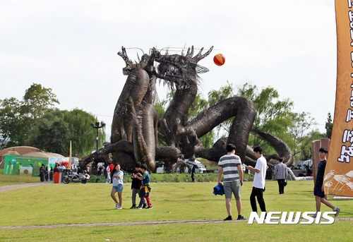 지평선축제가 열리는 벽골제 쌍룡광장 전경 (사진=뉴시스 DB)