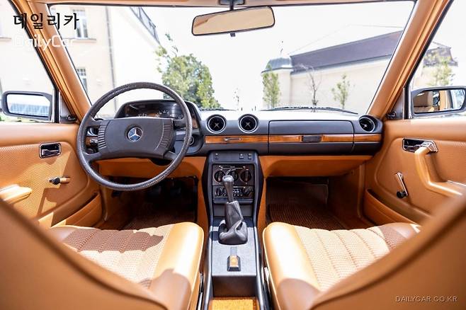 벤츠 W123 에스테이트 (E클래스 5세대, 1980년)