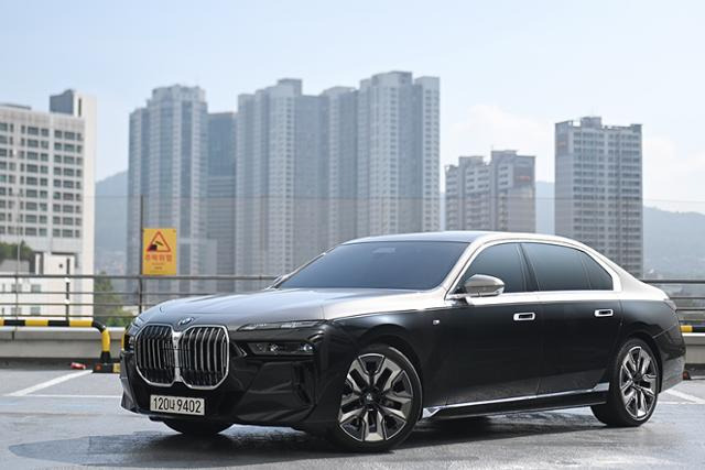 BMW 740i sDrive M 스포츠 패키지 이그제큐티브 패키지