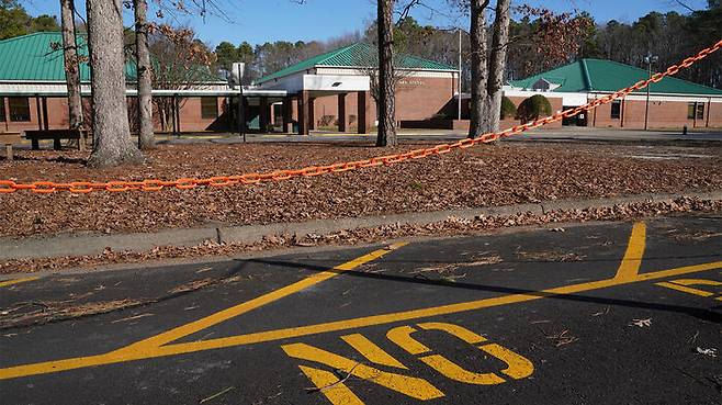 지난 1월 6일 미국 초등학교 1학년생이 수업 중인 교사에게 총격을 가한 사건이 발생한 버지니아 뉴포트뉴스시의 한 초등학교.