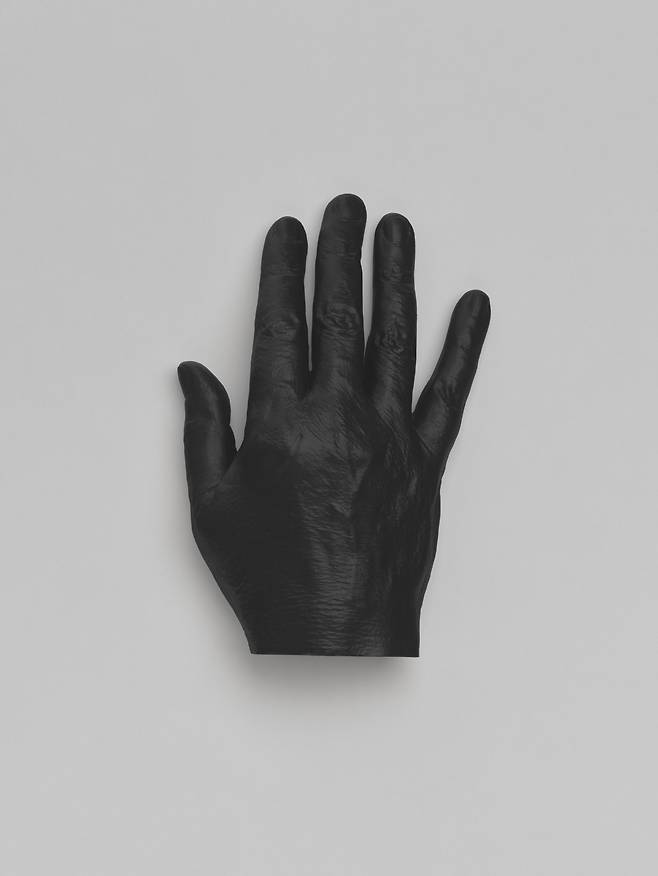 "Hand" by Katharina Fritsch (White Cube)