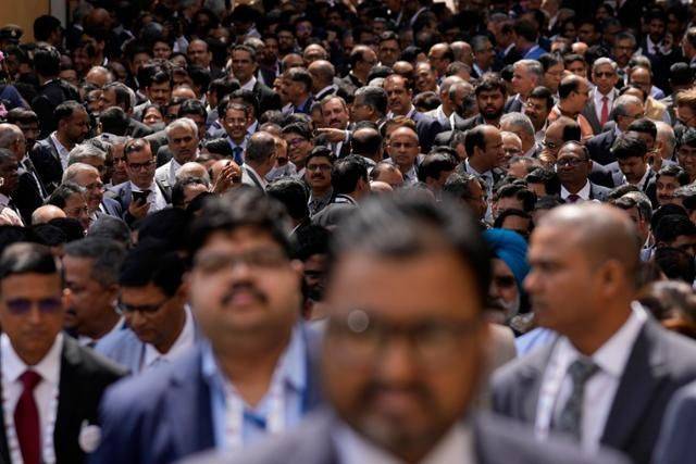 인도의 기업 임원들. [이미지출처=AP연합뉴스]
