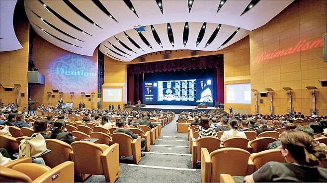 덴티움은 지난 5월 24일 서울 삼성동 코엑스에서 ‘2023 덴티움 서울 심포지움’을 개최했다.   덴티움 제공