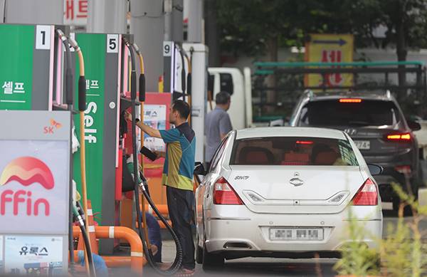 A gas station in downtown Seoul on Aug. 15. [Photo by Yonhap]