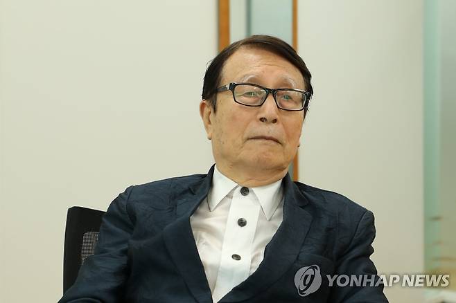 연합뉴스와 인터뷰 중인 박찬종 변호사 [촬영 이다빈]