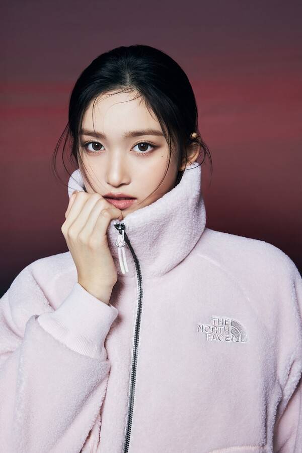사진제공 : 노스페이스 홍보대사로 새롭게 발탁된 아이브 '이서'