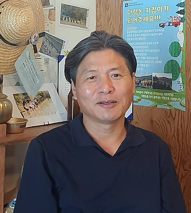 경남 남해군 상주면의 변화를 몰고 오는 데 개척자 역할을 한 이종수 '남해상주동고동락협동조합' 이사장. 남해=이동렬 기자