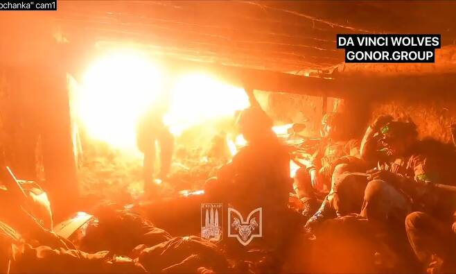 지난 4월 공개된 우크라 부대의 바흐무트 참호 전투 장면