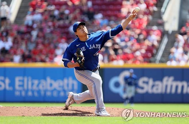 MLB 통산 77승과 시즌 2승을 향한 류현진의 역투  [게티이미지/AFP=연합뉴스]