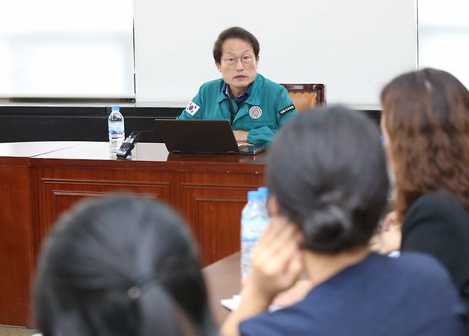 조희연 서울시교육감이 24일 오후 서울 종로구 서울시교육청에서 열린 초등 경력교사 간담회에서 발언하고 있다.[연합]