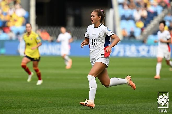 케이시 유진 페어.   대한축구협회 제공