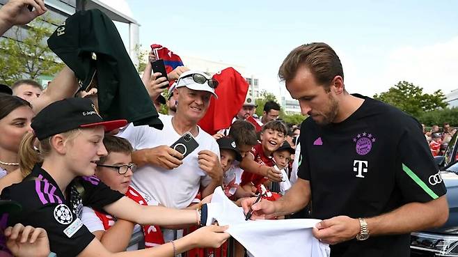 ▲ 뮌헨 구단 행사에 참석한 케인 ⓒ 바이에른 뮌헨