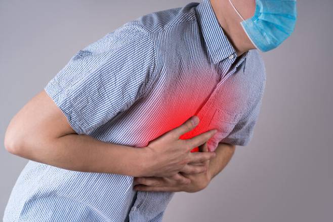 코로나-19로 인한 폐질환, 폐기종, 폐섬유종 등으로 손상된 폐를 쉽게 치료할 수 있는 날도 머지않은 것 같다. 동물실험 단계이긴 하나 맞춤형 줄기세포를 '생착'하는 방법이 개발됐다. [사진=게티이미지뱅크]