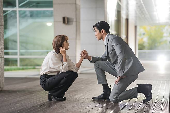 사진제공: 넷플릭스 ‘이 연애는 불가항력’