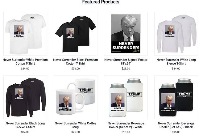 ‘트럼프 2024’ 홈페이지에서 판매되고 있는 머그샷이 새겨진 컵과 티셔츠, 포스터 등