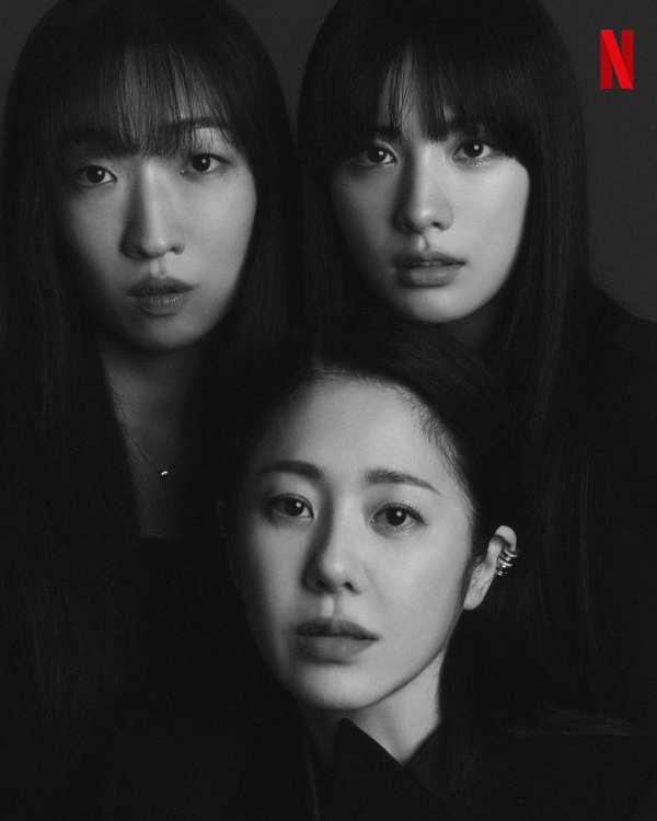 Actor Nana released a picture of three kim Momi in Mask Girl.Nana posted a picture on Jasins Instagram on the 27th with Netflix Mask Girl with actress Ko Hyun-jung and Lee Han-byeol who played kim Momi with Jasin.The picture consists of black and white photographs of three people who gathered their faces together and resembled each other, and a sole photograph of Nanas atmosphere and personality.It attracted attention with a unique atmosphere reminiscent of kim Momi station played by three people in Mask Girl.On the other hand, Mask Girl was released on the 18th as a drama depicting the story of Kim Momi, an office worker with a complex appearance, working as an internet broadcasting BJ while covering Mask every night.