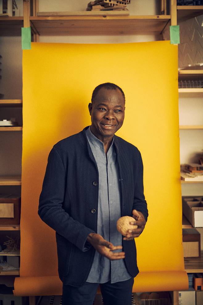 Architect Diébédo Francis Kéré (Urban Zintel)