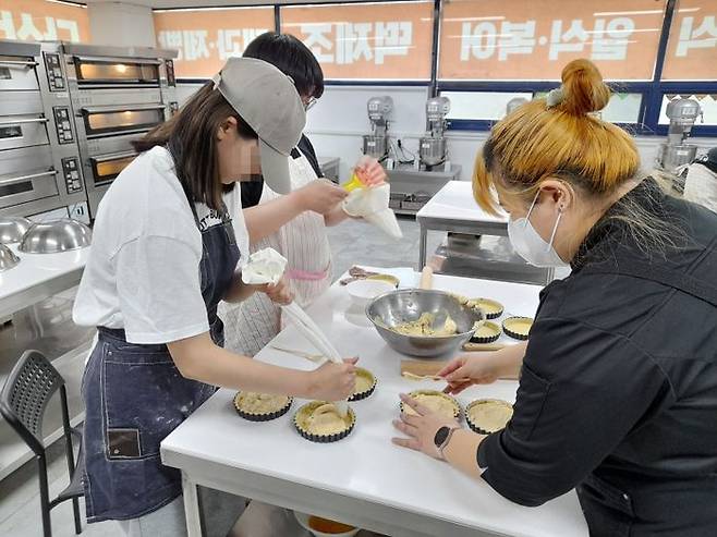 이번 프로그램은 학교 밖 청소년이 자립 목표에 도달할 수 있도록 지역자원을 활용하여 다양한 직업군을 소개하고 현장을 경험할 수 있도록 설계됐다.ⓒ남양주시