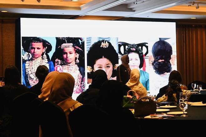 Aisha Bilkhair, Research Advisor and Head of the Oral History Team at the National Library and Archives shares her understanding of human heritage, sustainability, UAE-Korea cultural similarities, and the role of women in human history celebrating Emirati Women’s Day at Lotte Hotel in Jung-gu, Seoul on Monday. (Sanjay Kumar/The Korea Herald)