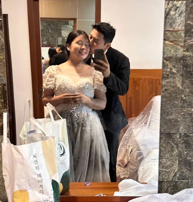 왼쪽부터 신혜선 최광원