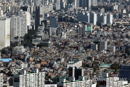 서울 시내의 주택 밀집지역. 사진 연합뉴스