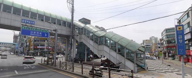 경기 군포시 금정역삼거리로 기사 내용과는 무관. [네이버지도 거리뷰]