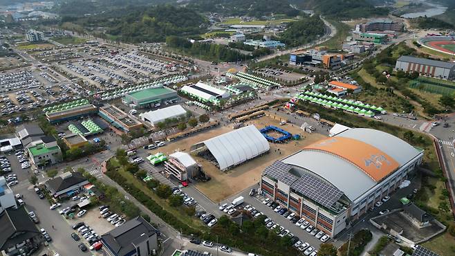 22회 산청한방약초축제장. 산청군 제공