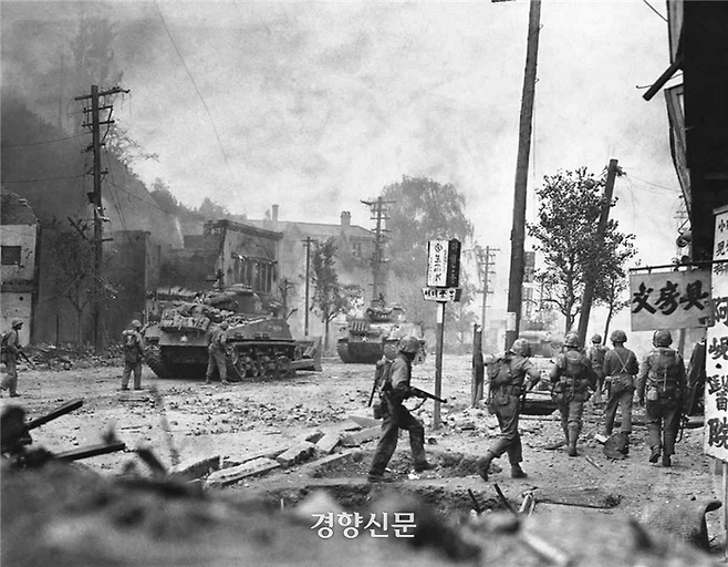 국방부 산하 국방홍보원은 4일 “인천상륙작전에서 서울 수복까지를 주제로 6일부터 8회에 걸쳐 방송할 예정”이라고 밝혔다. 국방홍보원