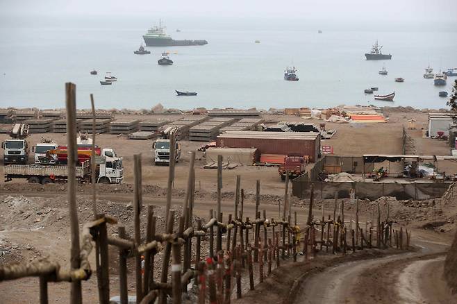 지난달 22일(현지 시각) 중국 국영 코스코해운(COSCO)이 건설 중인 페루 찬카이 항구의 모습. /EPA 연합뉴스