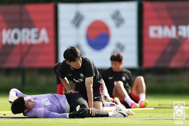 첫 훈련에 나선 한국 축구대표팀 (대한축구협회 제공)