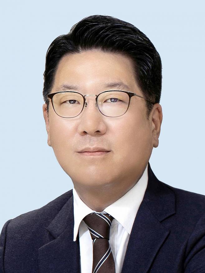 현대백화점그룹이 단일 지주회사 체제로 전환하면서 정지선 현대백화점그룹 회장의 지배력이 강화됐다. /사진=현대백화점그룹