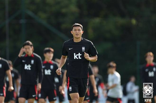 [서울=뉴시스] 9월 A매치에 소집된 한국 남자 축구 대표팀의 김민재가 훈련 중이다. (사진=대한축구협회 제공) *재판매 및 DB 금지