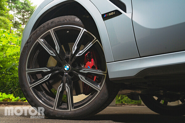 ​BMW X6 M60i 사진 모터매거진 최재혁 기자​