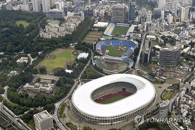 재개발 앞둔 일본 도쿄 메이지신궁 외원 (도쿄 교도=연합뉴스) 유네스코 자문기구인 국제기념물유적협의회(ICOMOS·이코모스)는 7일 일본 도쿄 메이지신궁 외원 재개발 계획 철회를 요구했다. 사진은 6월 30일 촬영한 메이지신궁 외원 모습. 2023.9.7 photo@yna.co.kr