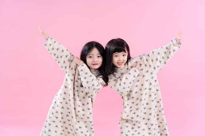 9월 10일 잠실구장에서 열리는 두산과 삼성 경기 시구 시타자로 초청된 뚜지뚜아. 사진 | 두산 베이스