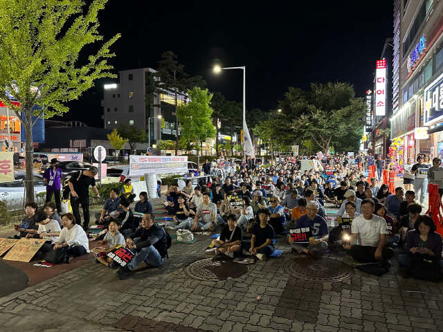 ▲ 일본 핵오염수 해양투기 철회를 위한 춘천시민행동 발족식이 8일 오후 춘천 거두사거리에서 열렸다.