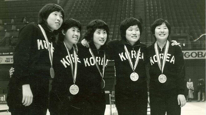 (왼쪽부터) 나인숙, 김순옥, 박미라, 이에리사, 정현숙