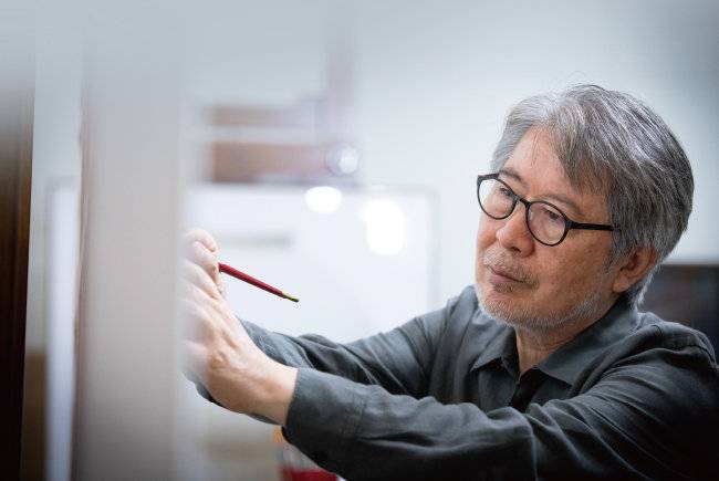 8월 10일 서울 종로구 부암동에 있는 작업실에서 만난 고영훈 작가. [지호영 기자]