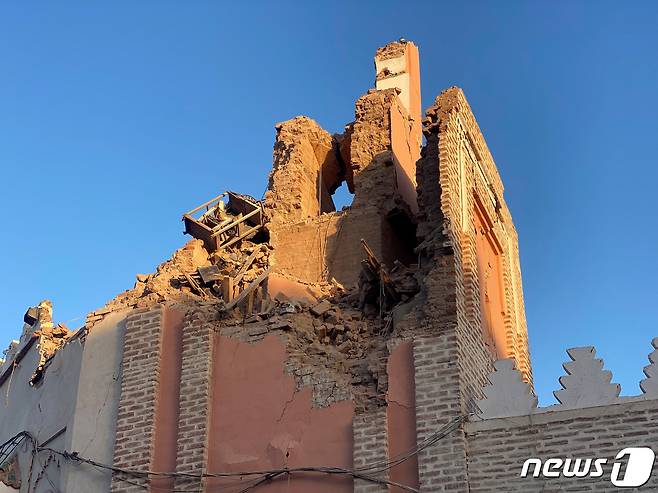 9일(현지시간) 모로코에서 규모 6.8 지진이 발생한 가운데 마라케시의 건물이 붕괴된 모습. 2023.09.09. ⓒ 로이터=뉴스1 ⓒ News1 정윤영 기자