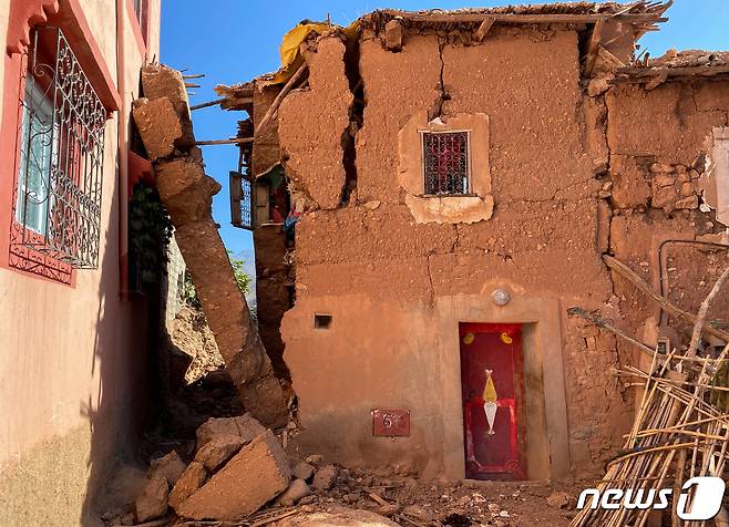 9일(현지시간) 모로코에서 규모 6.8 지진 발생 후 아스니 지역의 탄스가르트(Tansghart)에서 파손된 주택의 모습. 2023.09.09/뉴스1 ⓒ 로이터=뉴스1 ⓒ News1 김민수 기자
