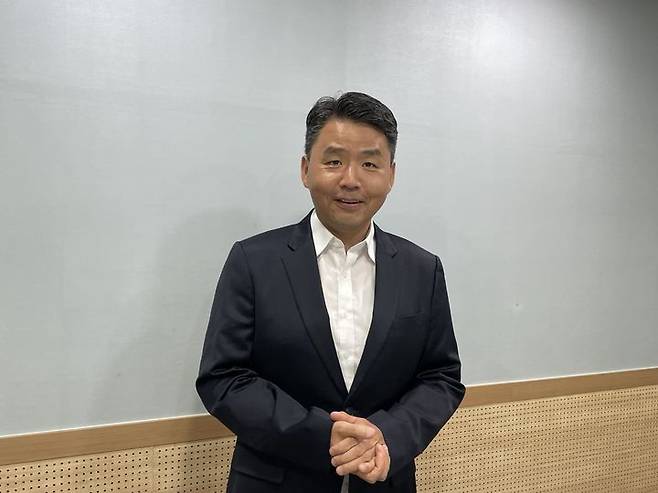 [뉴시스=서울] 임철휘 기자 = '세계 자살예방의 날'(9월10일)을 맞아, 5년 전 동생을 자살로 떠나보낸 사별 유가족 장준하(46)씨를 뉴시스 취재진이 지난 8일 오후 서울 종로구의 한 공유오피스에서 만났다. 2023.09.08. fe@newsis.com *재판매 및 DB 금지