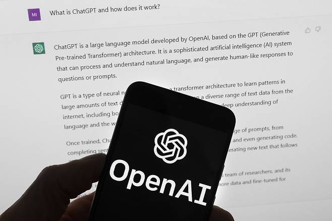 생성형 인공지능(AI) 서비스를 만든 오픈AI 로고. / AP 연합뉴스
