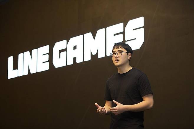 라인게임즈 김민규 대표 (서울=연합뉴스) 라인게임즈는 12일 서울 르메르디앙 호텔에서 미디어 간담회를 열고 내년 출시 예정인 6종의 모바일 게임을 포함한 신작 게임 10종을 공개했다. 2018.12.12 photo@yna.co.kr
