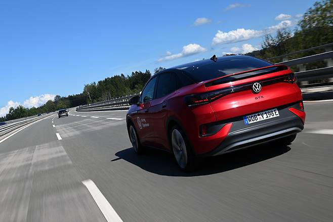 폭스바겐 ID.5 GTX