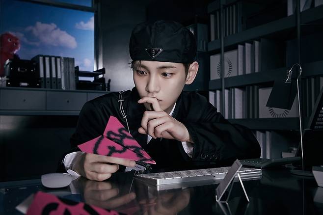 지난 11일 두 번째 미니앨범 '굿 앤 그레이트'를 발매한 샤이니 키. SM엔터테인먼트 제공