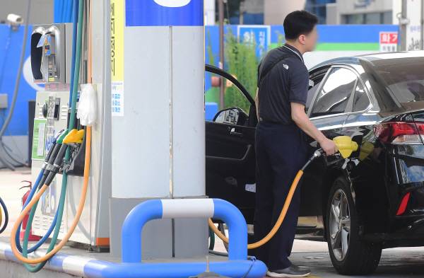 부산의 한 주유소 모습. 국제신문DB