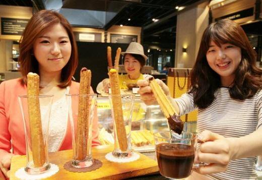 2015년 갤러리아 식품관에 입점한 추로스 매장 '츄로101'. 츄로101 제공